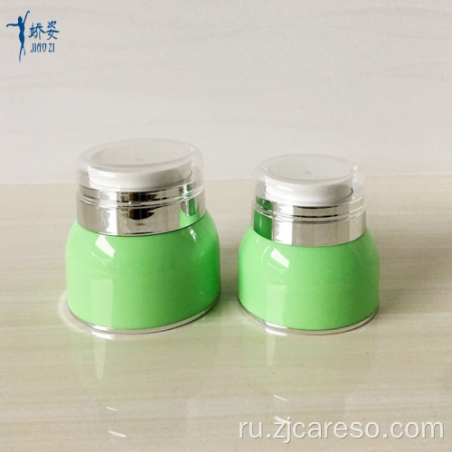 Зеленая косметическая безвоздушная банка для крема по уходу за кожей